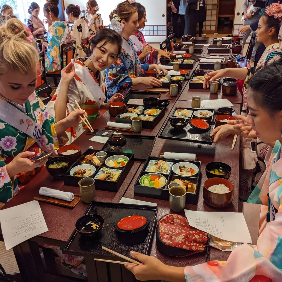 candidatas a miss international 2019 usando tradicional traje tipico japones. - Página 2 5xcx2crj