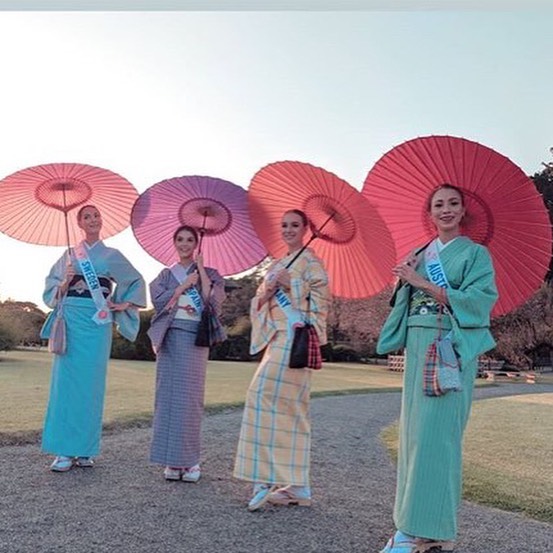 candidatas a miss international 2019 usando tradicional traje tipico japones. Xbn5wpbv