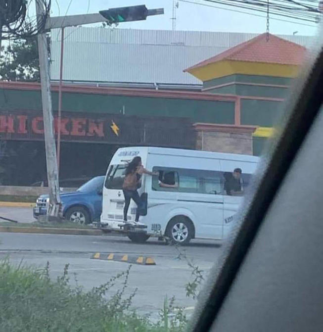 wz6nfawp.jpg
